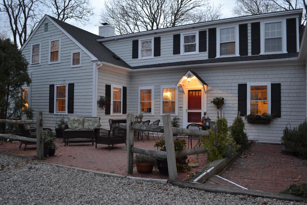 Bed and Breakfast The Parsonage East Orleans Экстерьер фото